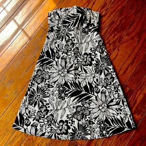 Strapless black and white floral gap dress